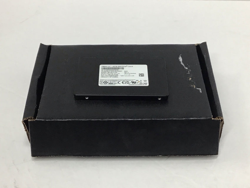 Samsung PM9A3 1.92TB SSD 2.5" NVME SSD Hard Drive MZ-QL21T900