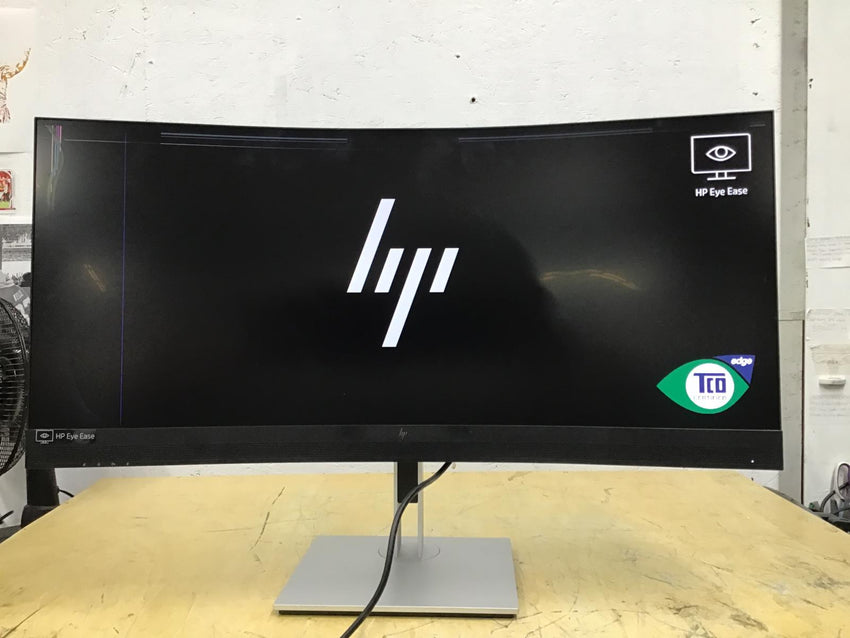 HP E34m G4 34" WQHD USB-C Video Conferencing Curved Monitor READ 40Z26AA