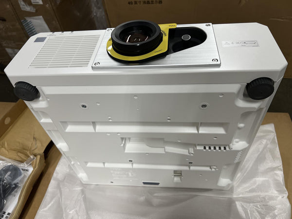 Panaonic PT-FRZ50 DLP Projector 5200 Lumens WUXGA White PT-FRZ50WU7