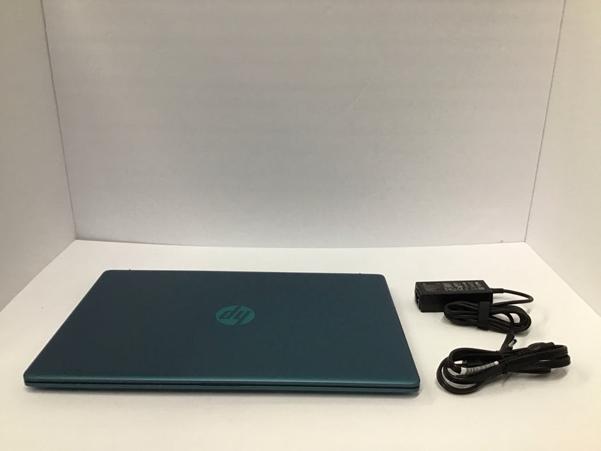 HP 17-cn0040ds 17.3" Laptop 7505 2.0GHz 8GB 512GB SSD Windows 11 54P30UA#ABA