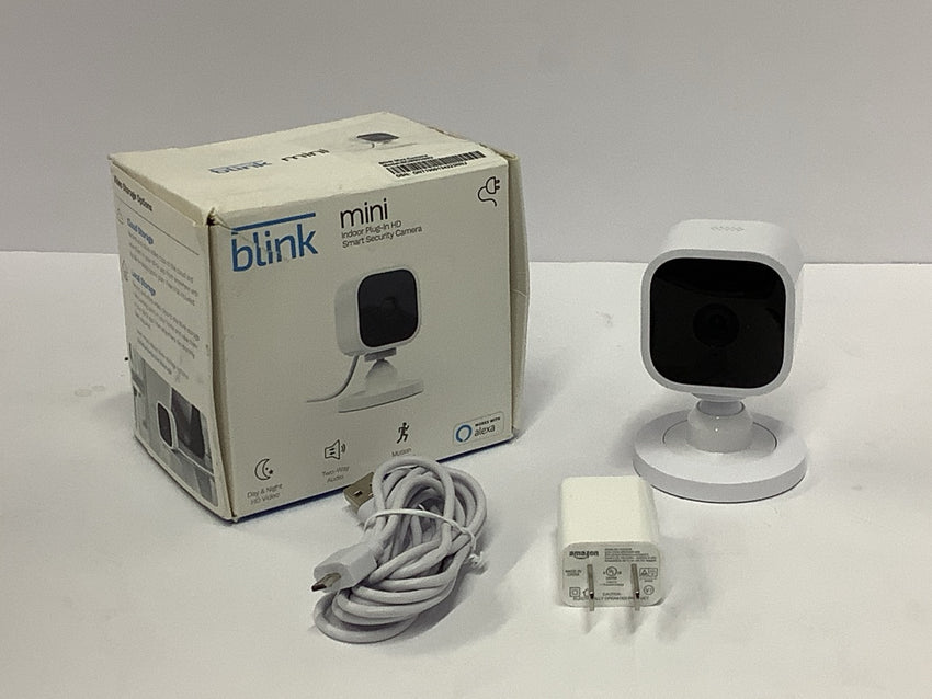 Blink Mini Indoor Plug-IN HD Smart Security Camera White B07X6C9RMF