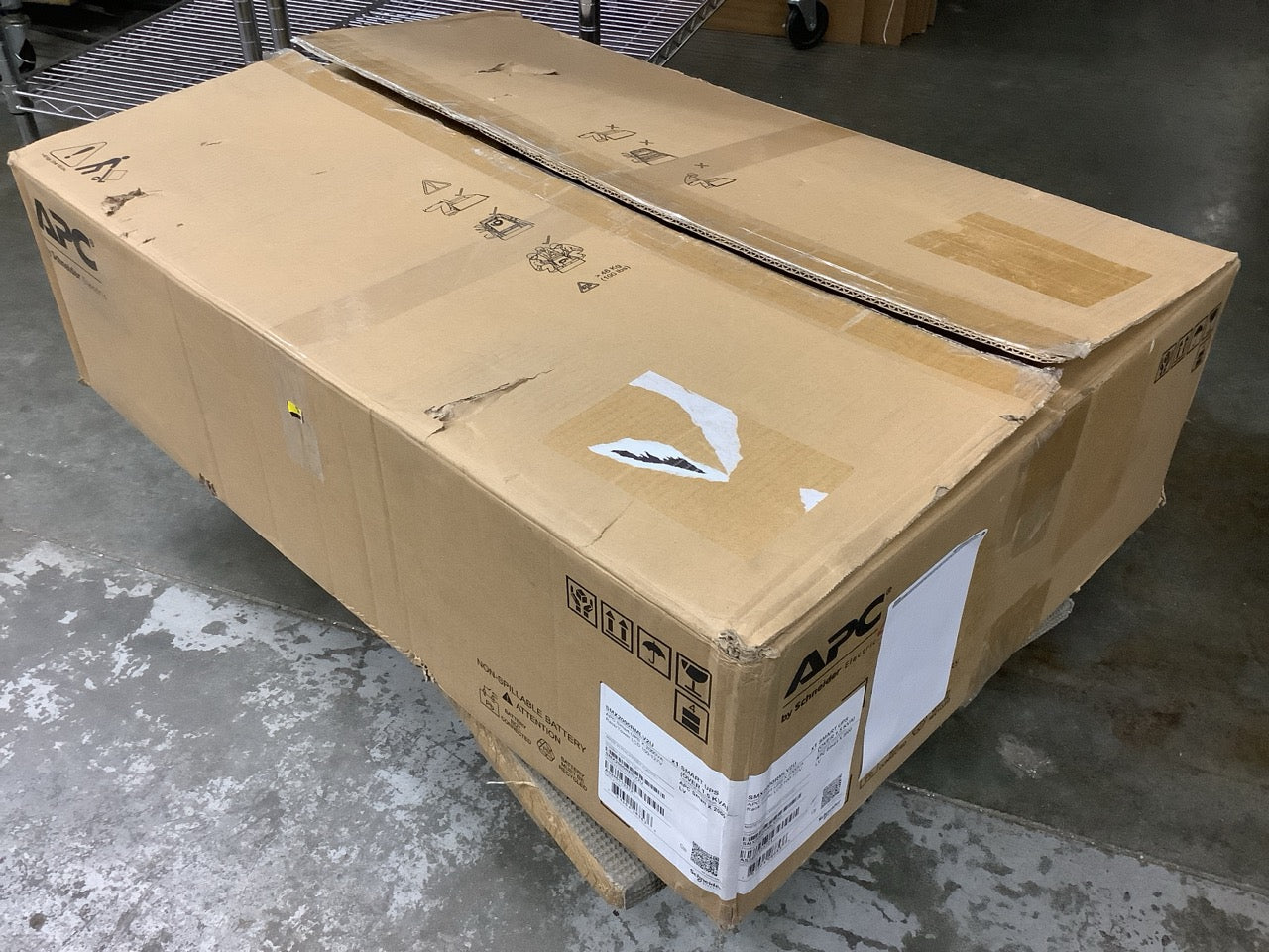 APC Smart-UPS X 2000VA Rack/tower 2U 100V-127V Battery Backup UPS SMX2000RMLV2U