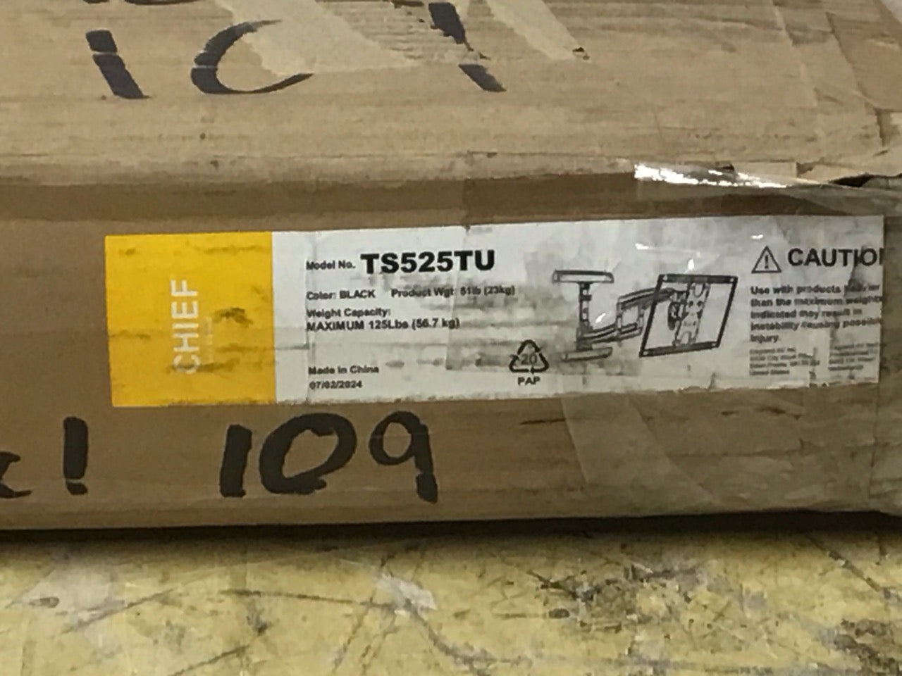 Chief THINSTALL Swing Arm Display Mount, 25" Extension, 37-58" READ TS525TU