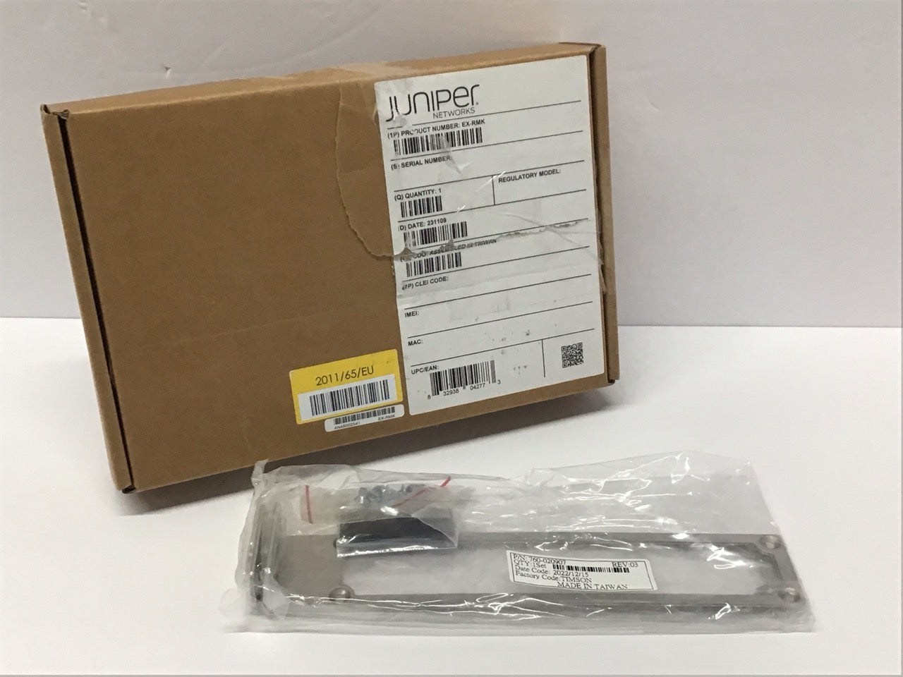 Juniper Rackmount Kit for EX3200 AND EX4200  EX-RMK