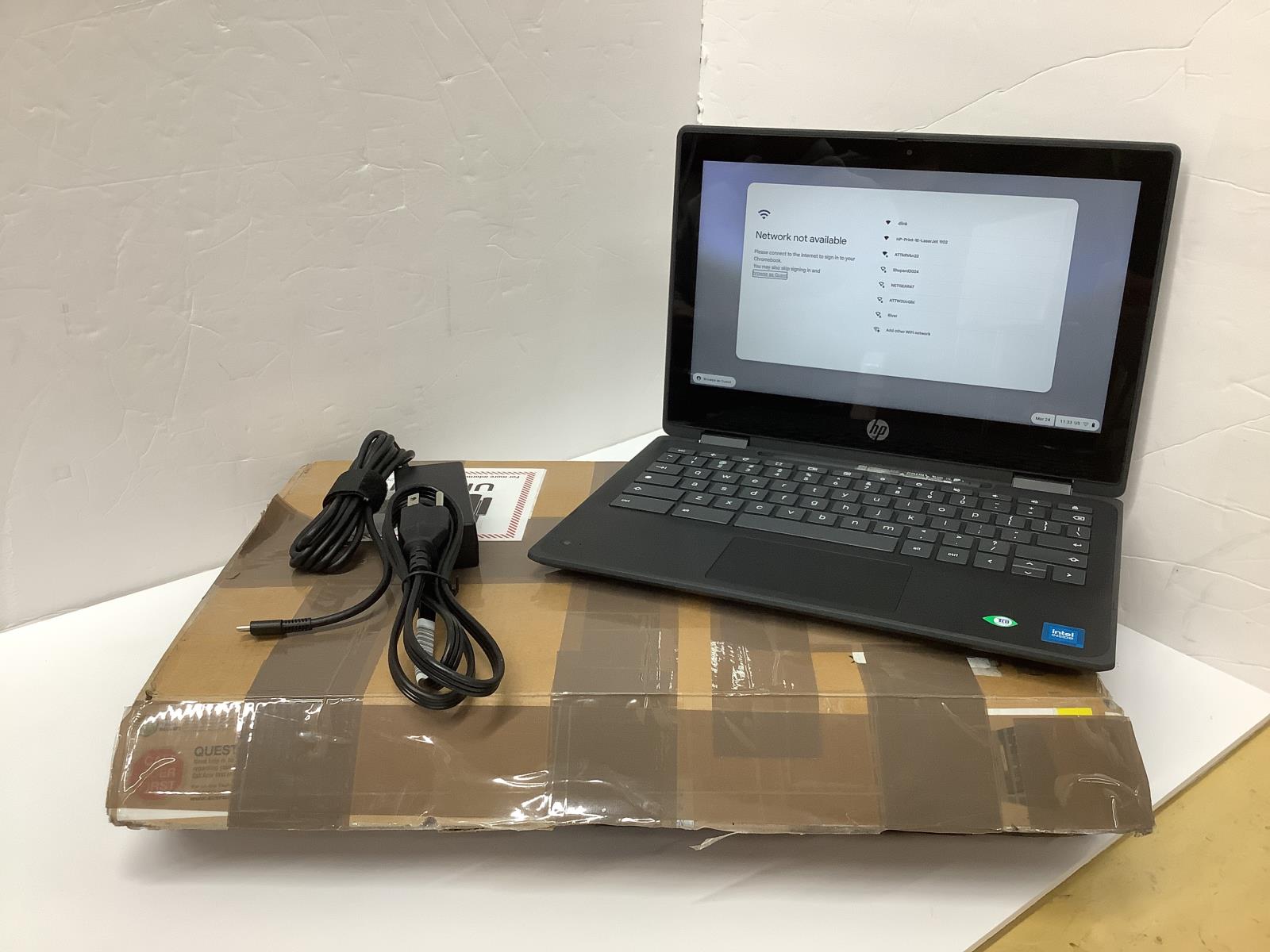 HP Fortis x360 G5 Convertible 2-1 Chromebook 8GB 64GB 11.6" HD  Pen 9R397UT#ABA