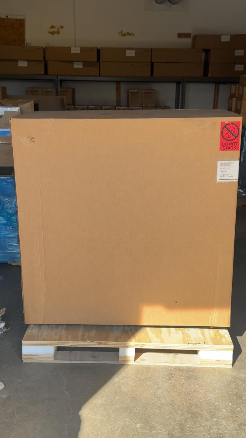 APC Netshelter 24U Server Rack 19" W x 42" Depth AR3104SP1X963