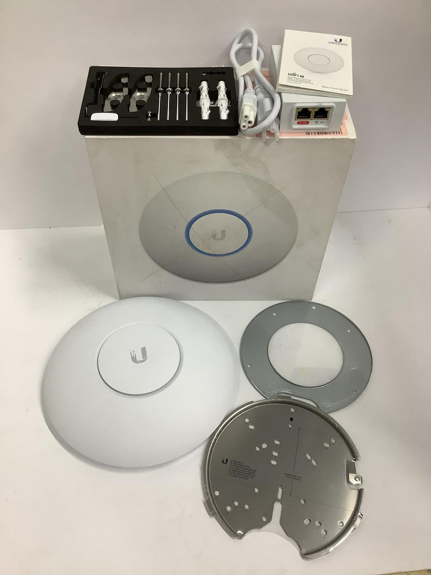 Ubiquiti Networks Wave 2 Quad-Radio 802.11ac Access Point AP UAP-XG-US