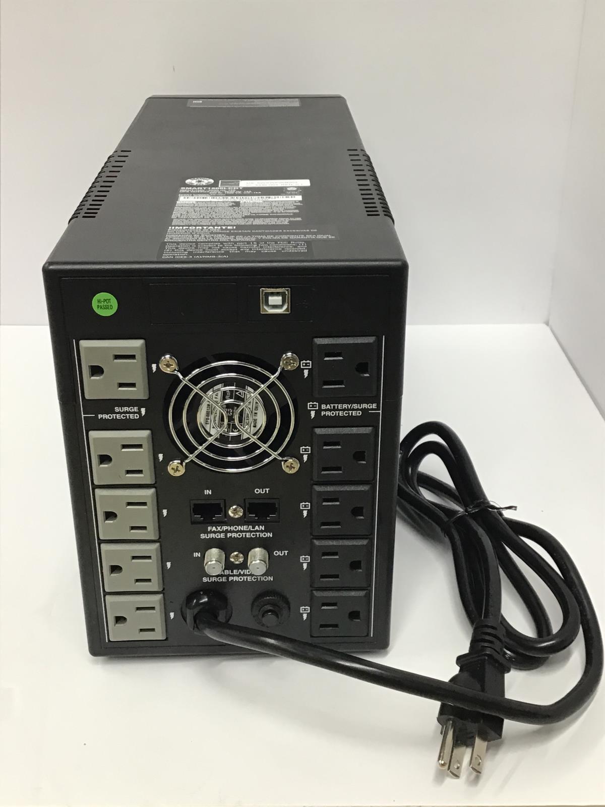 Tripp Lite SmartPro UPS 1500VA 900W 120V Battery Backup Sine Wave SMART1500LCDT
