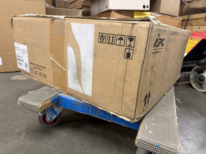 APC Smart UPS 1500VA 750W LCD Battery Backup SmartConnect 120V SMT1500RM2UC