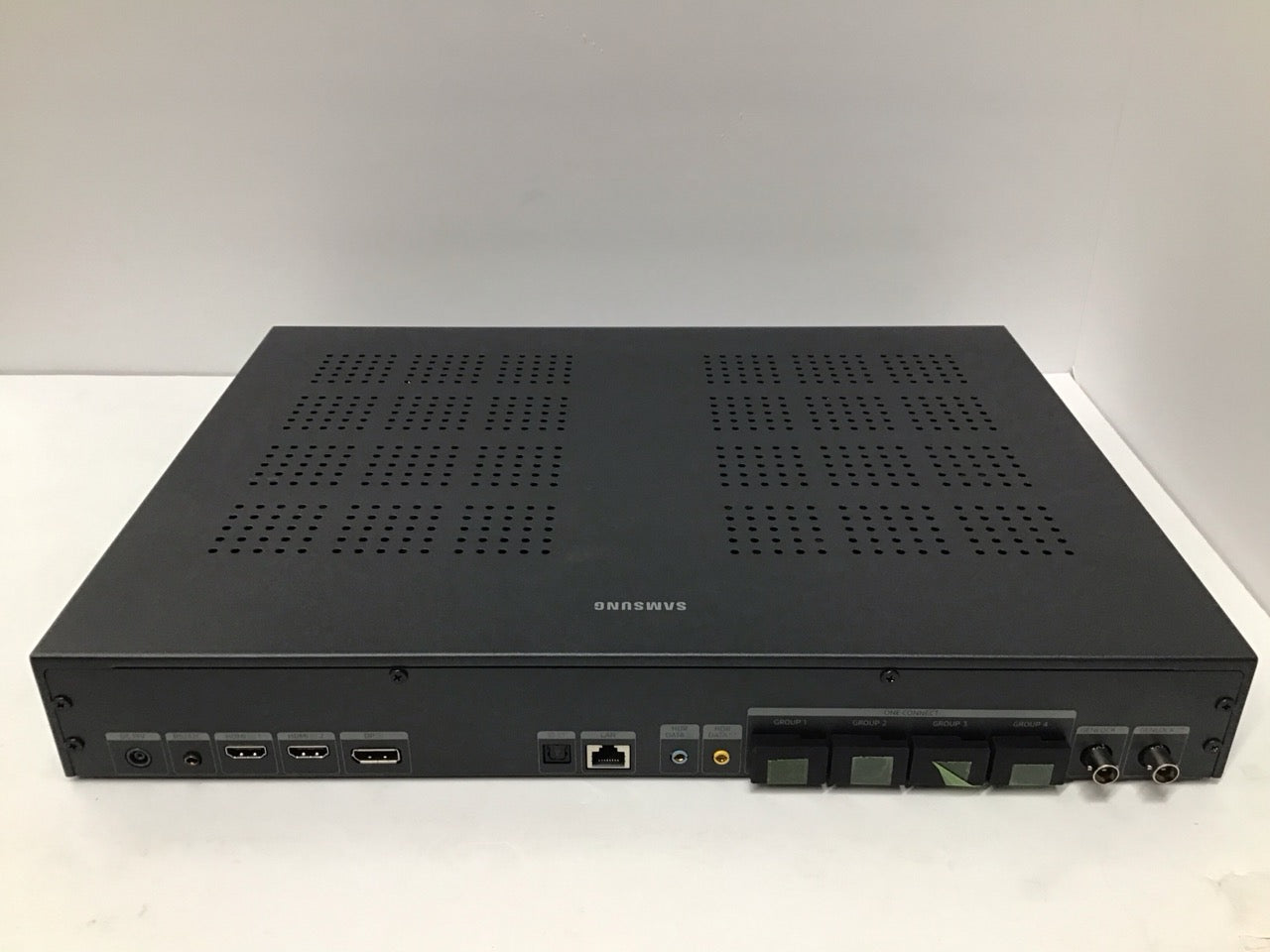 Samsung 4K UHD S-Box AI Upscaling Digital Signage Appliance SBB-CS4BPGS/GO