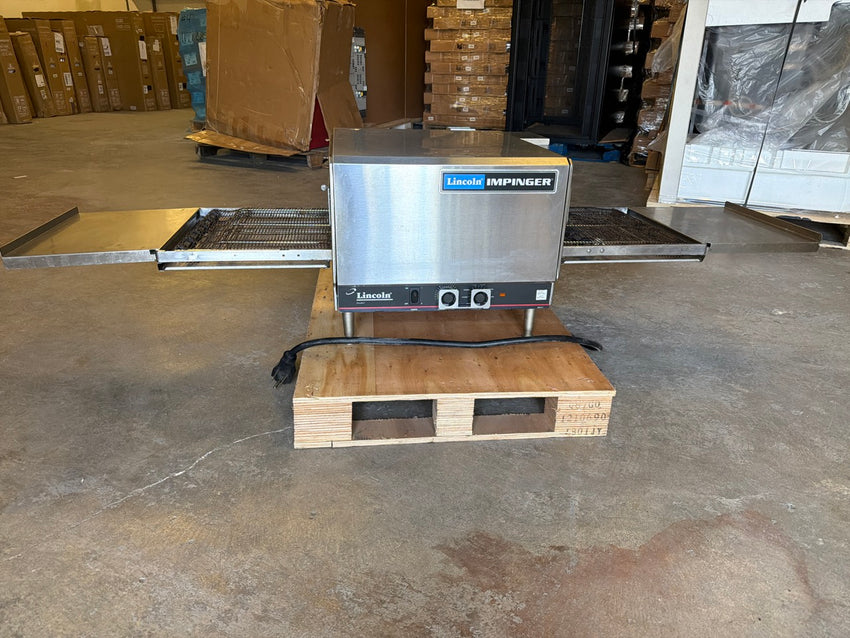 Lincoln 1302 Impinger Conveyer Belt Countertop Electric Pizza Oven 16" 240V 25A