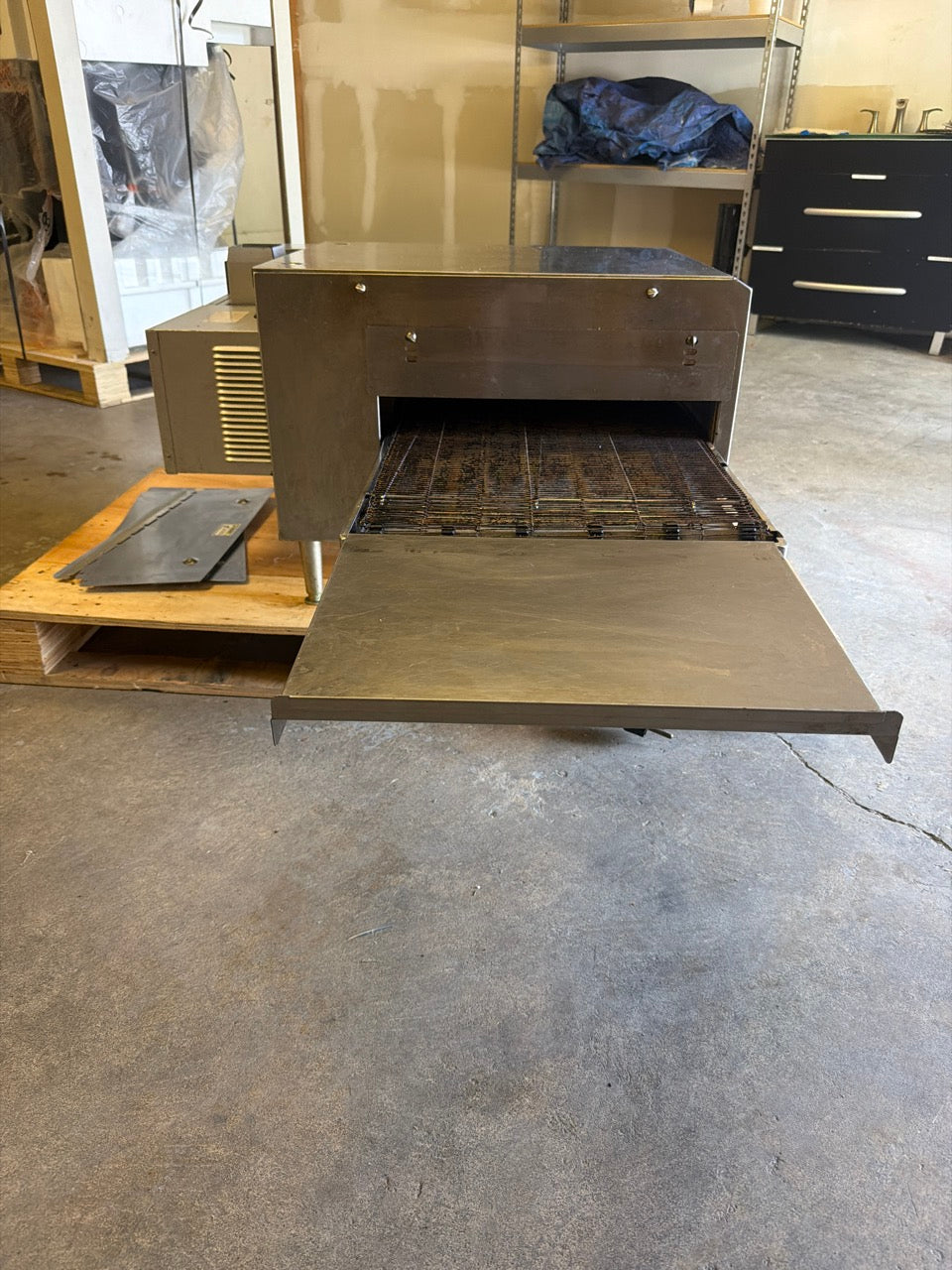 Lincoln 1302 Impinger Conveyer Belt Countertop Electric Pizza Oven 16" 240V 25A