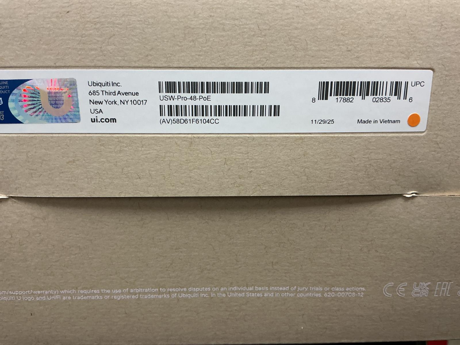 Ubiquiti UniFi Pro PoE 48-Port Managed Network Switch /w SFP  USW-PRO-48-POE