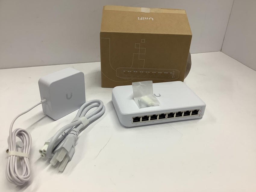 Ubiquiti UniFi Switch Lite 8-Port Gigabit Switch 4 PoE  Ports  USW-LITE-8-POE
