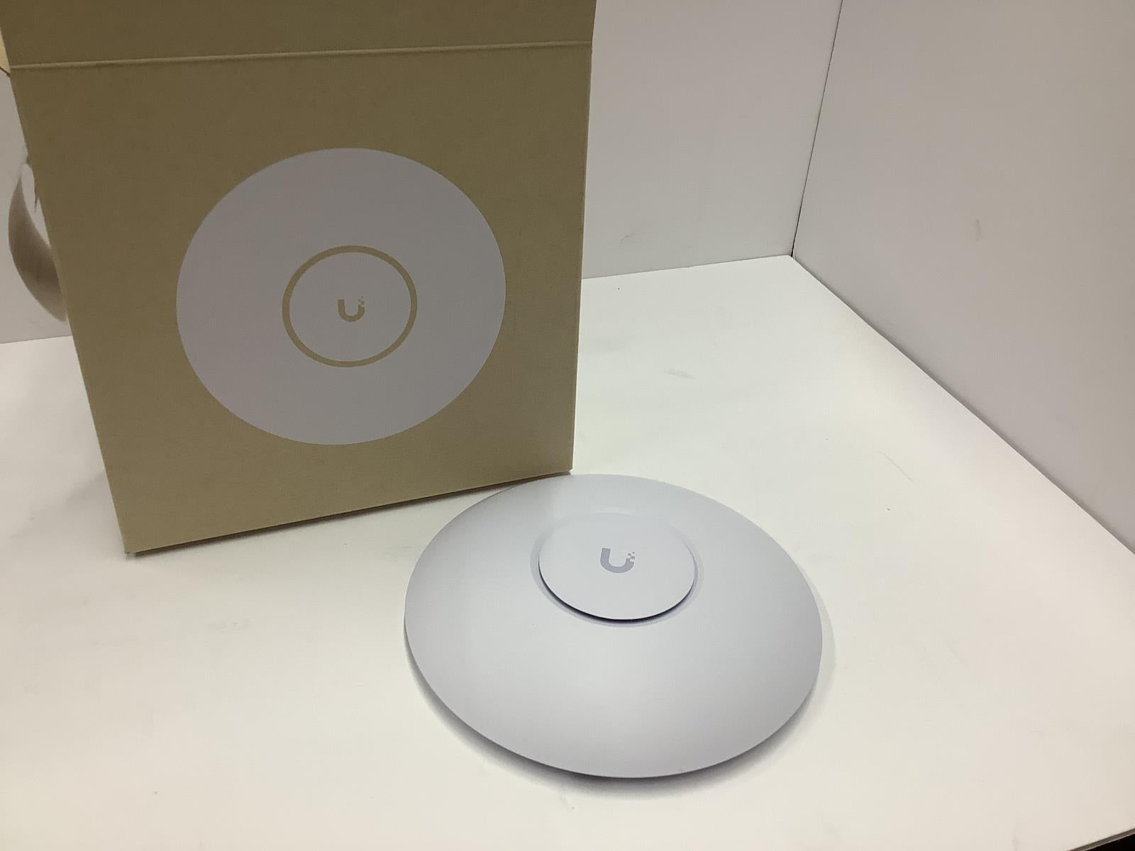 Ubiquiti UniFi WiFi 6 Pro Wireless Access Point U6 U6-PRO-US READ
