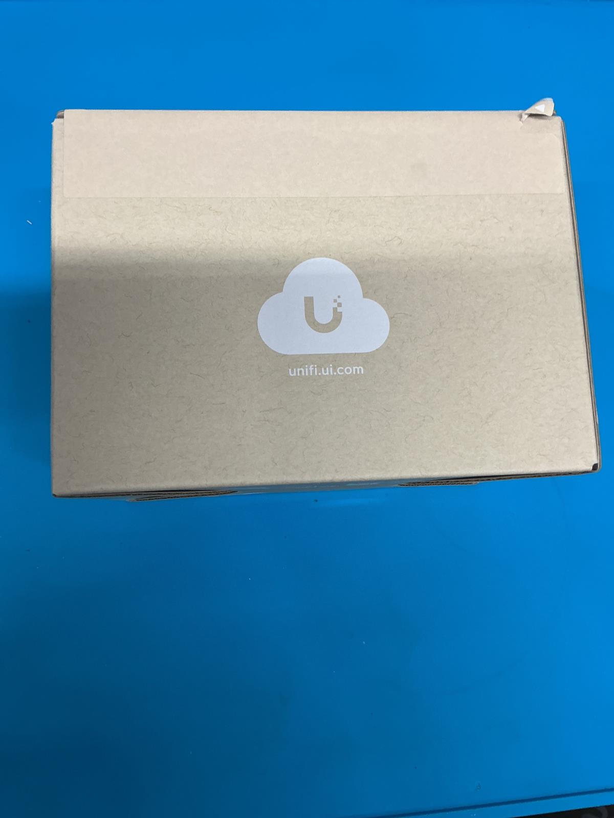 Ubiquiti Ultra Compact Tamper Resistant Dome Camera POE  UVC-G5-DOME-ULTRA