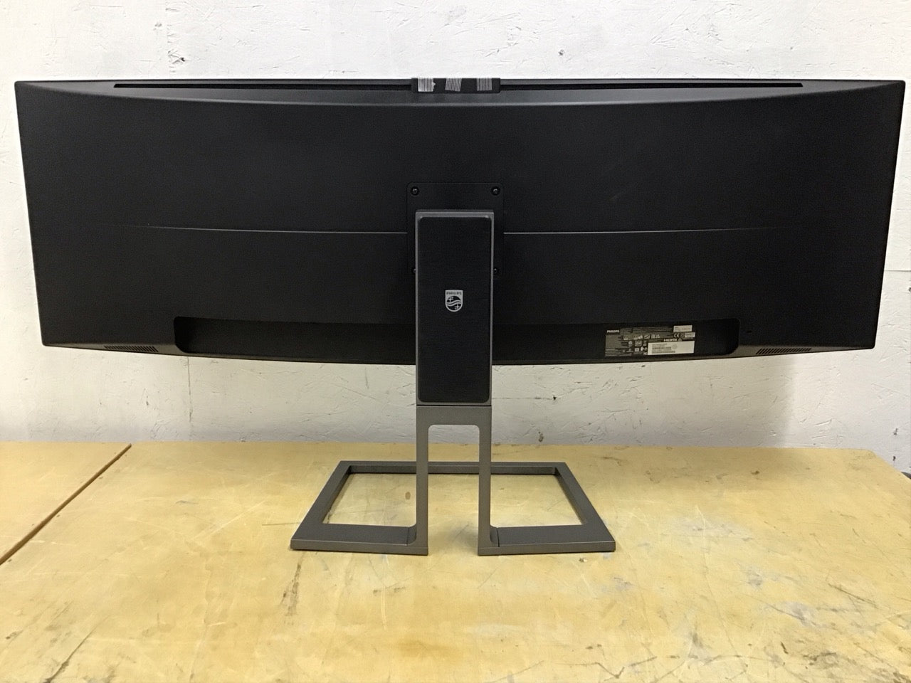 Philips Brilliance 49" SuperWide Curved Monitor 32:9 5120 X1440 499P9H
