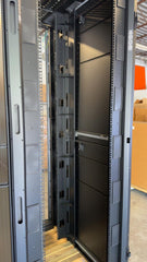 APC AR3357B2 NetShelter SX Enclosures Server Rack Gen 2 48U /w Side Panels