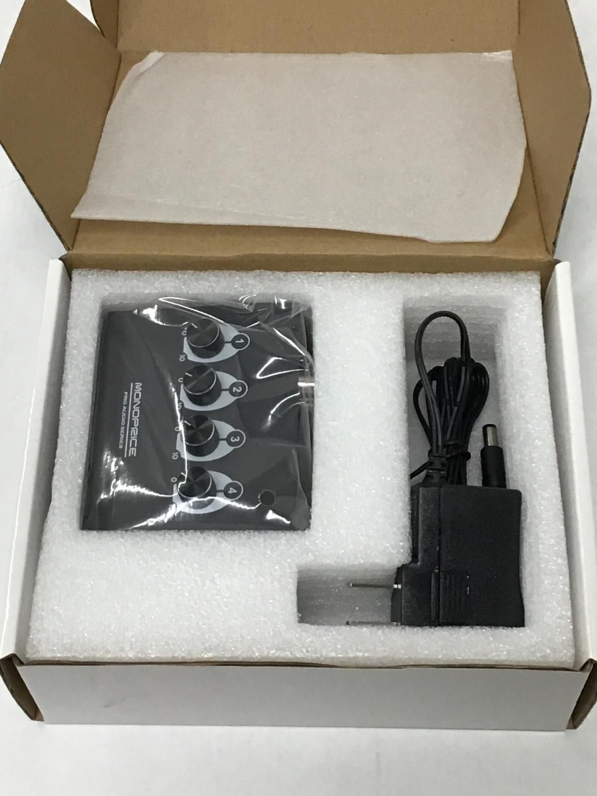 Monoprice 4-Channel Headphone Amplifier 615220